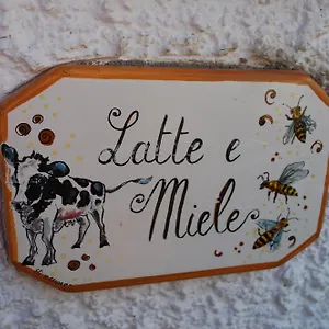  Affittacamere Latte & Miele Hause Italia